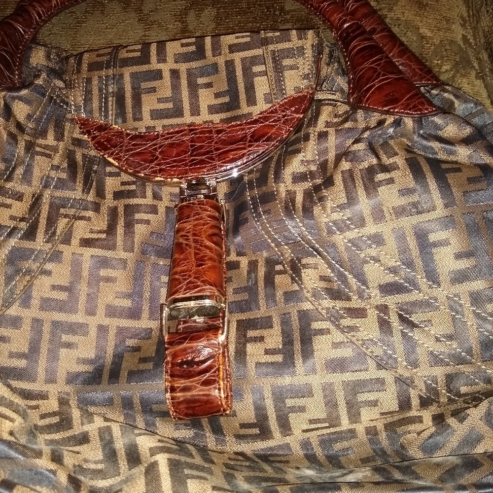 Fendi purse